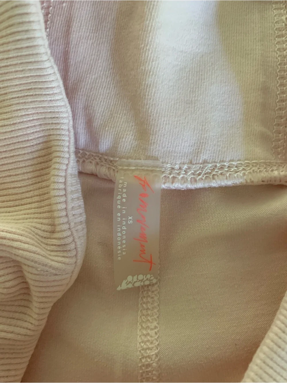 FP Movement by Free People Light Pink Hot shot reversible set - Picture 3 of 4
